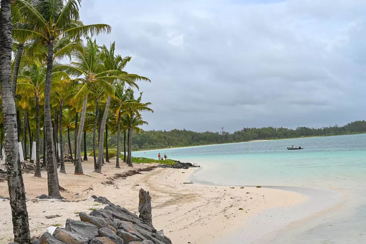 Belle Mare Beach