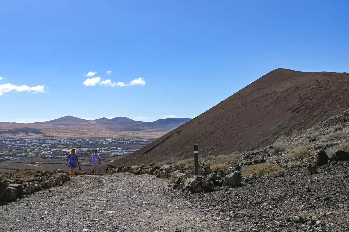 Calderon Hondo volcano