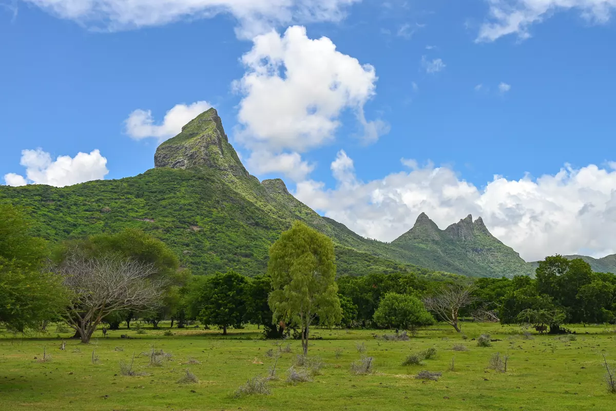 when to go to mauritius