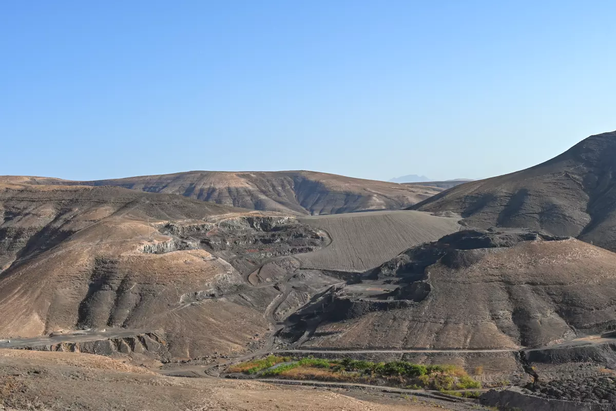 Pico de la Zarza view