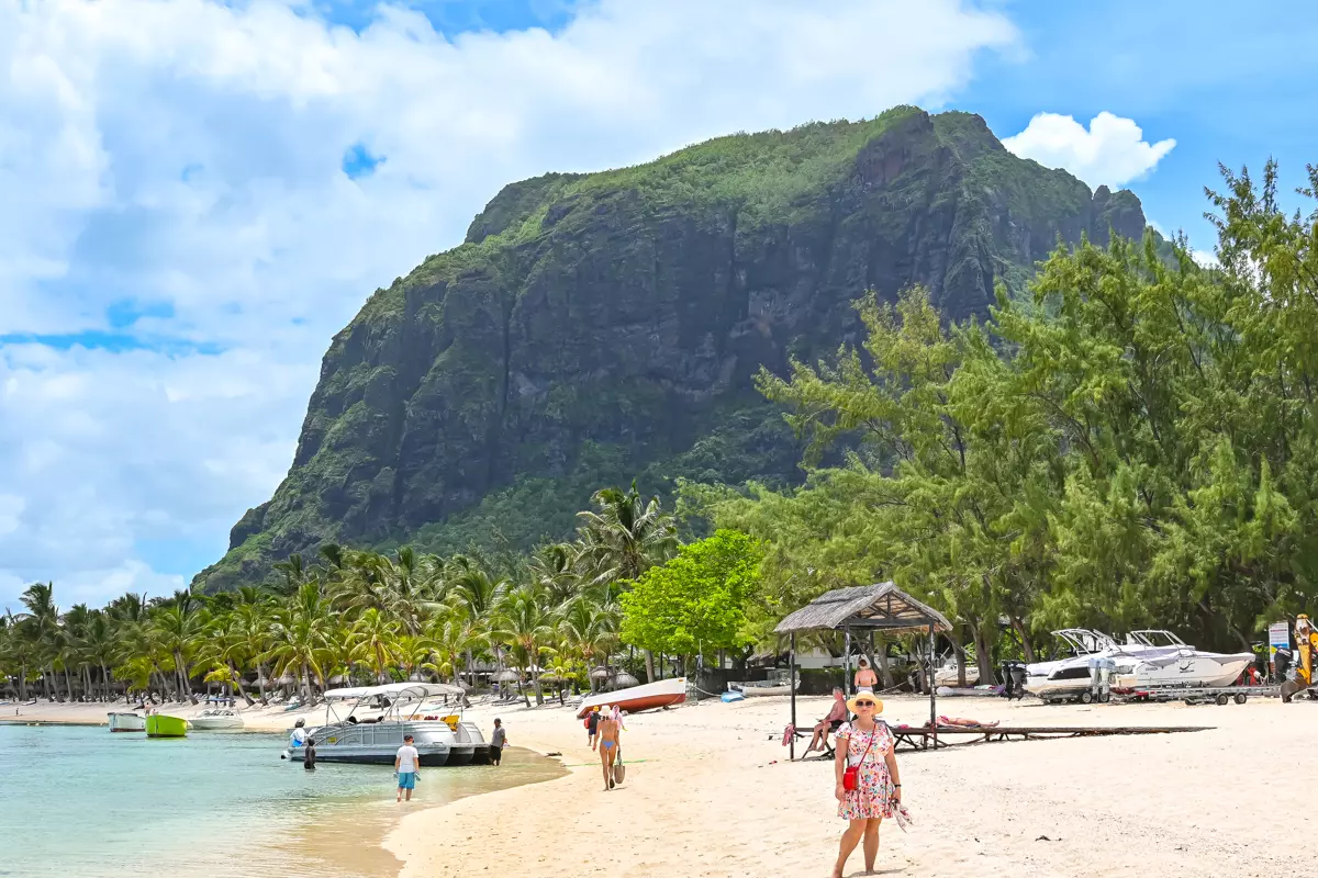 Le Morne Beach