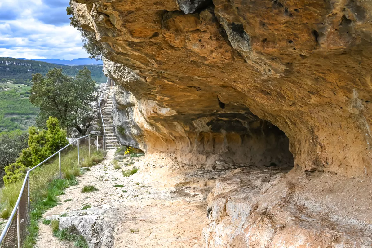 Morella la Vella Cave