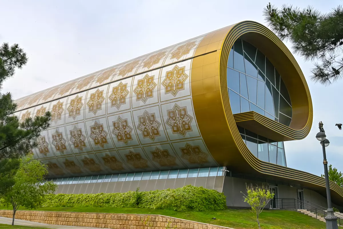 Azerbaijan Carpet Museum