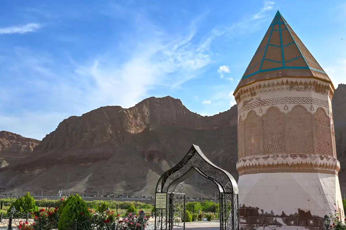 Gulustan Mausoleum