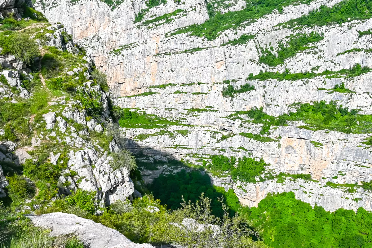 Hunot Gorge