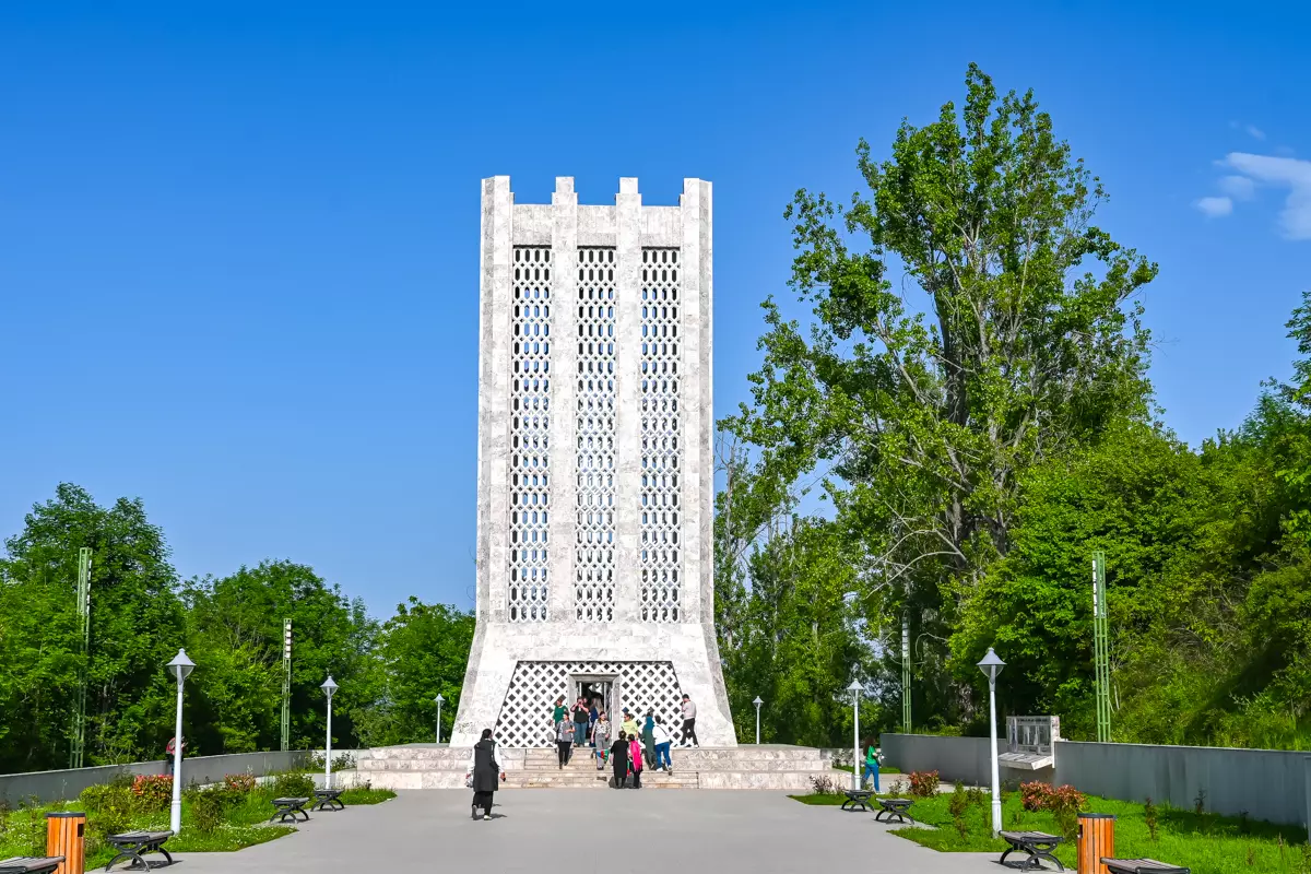 Vagif Mausoleum