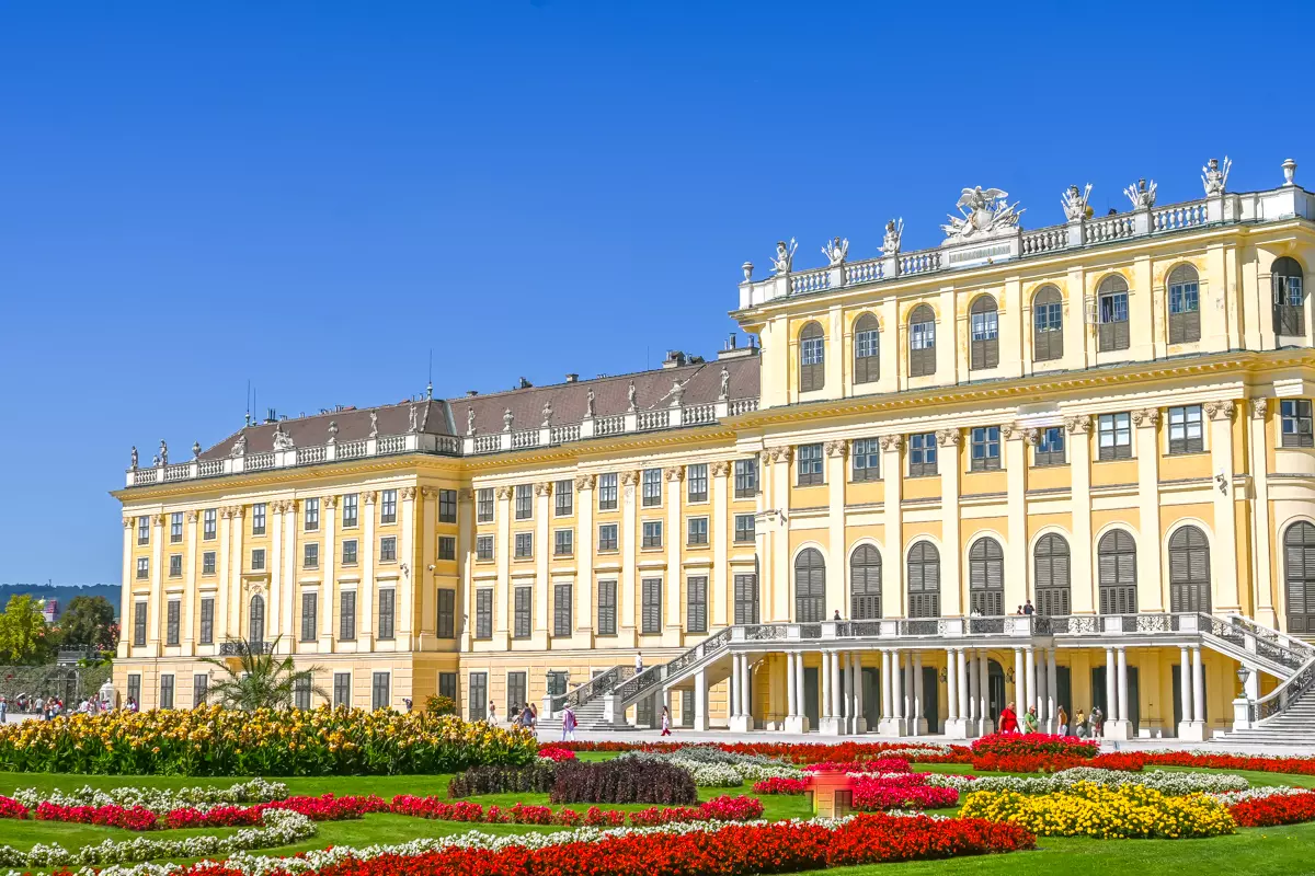 How To Get To Schönbrunn Palace In Vienna