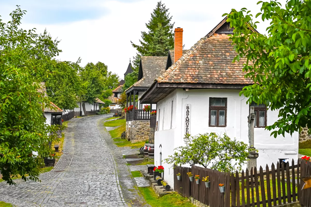 Traditional village house hosting the Doll Museum in Hollókő